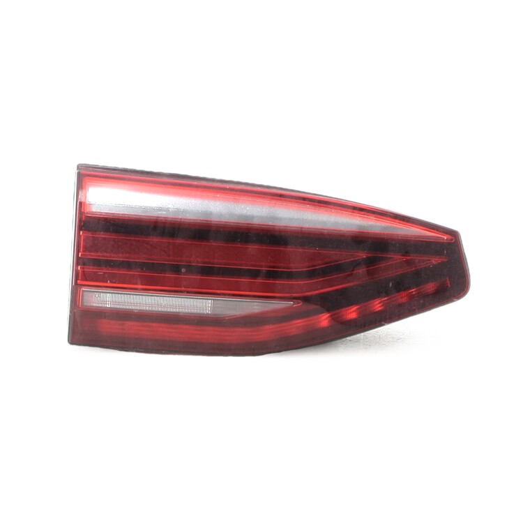 Feu de coffre arrière gauche occasion - Volkswagen MULTIVAN - 7T0945093