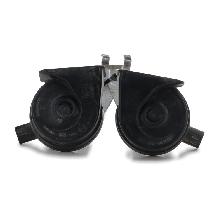 61 33 7214930 BMW SERIE 1