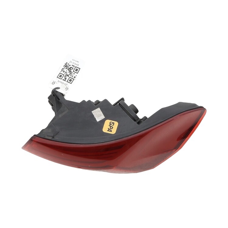 Right rear light used - Audi A3 SPORTBACK - 8Y0945070